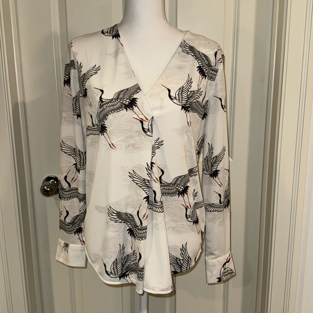 Ann Taylor Factory Flying Cranes V-neck Long-Sleeve Blouse, Size LP